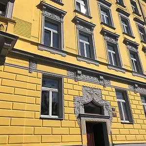 Apartment Letna Garden, Prague