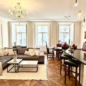 Apartment Arch Iii At Wenceslas, Prague